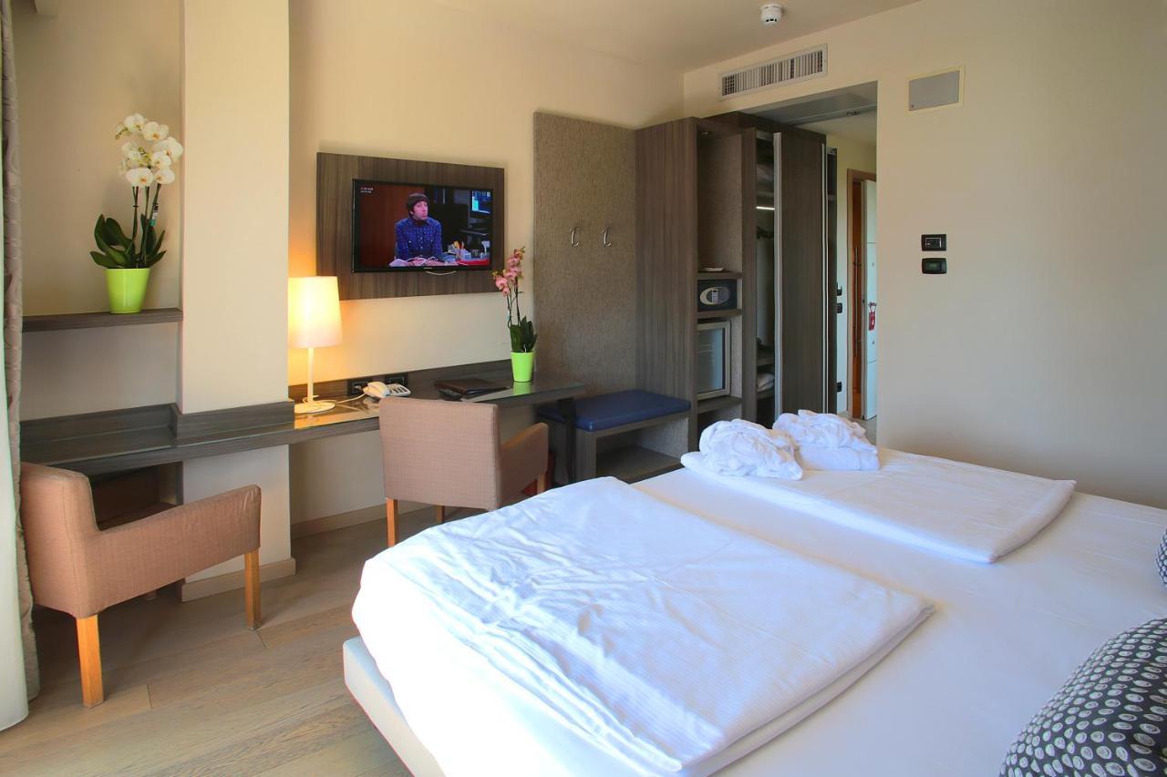 Hotel Galvani Torri Del Benaco Εξωτερικό φωτογραφία