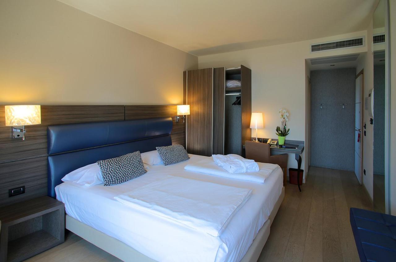 Hotel Galvani Torri Del Benaco Εξωτερικό φωτογραφία