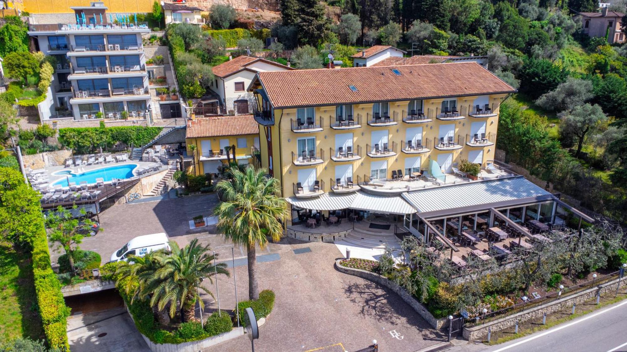 Hotel Galvani Torri Del Benaco Εξωτερικό φωτογραφία