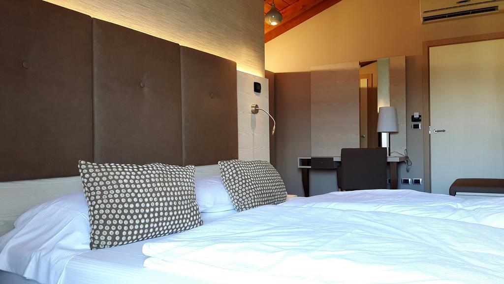 Hotel Galvani Torri Del Benaco Εξωτερικό φωτογραφία